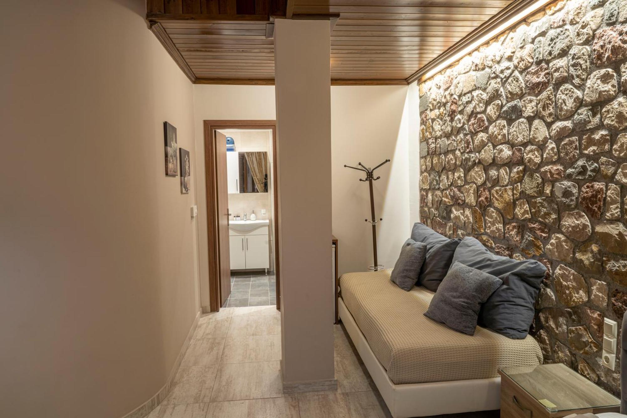 Liontos Rooms Pramanta Exterior foto